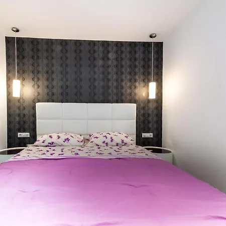شقة Violet - Two Bedroom With Balcony And Sea View *